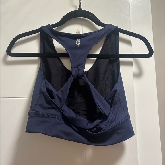 Free People Movement Light Synergy Sports Bra With Cut Out Back Co-ord - Picture 4 of 6